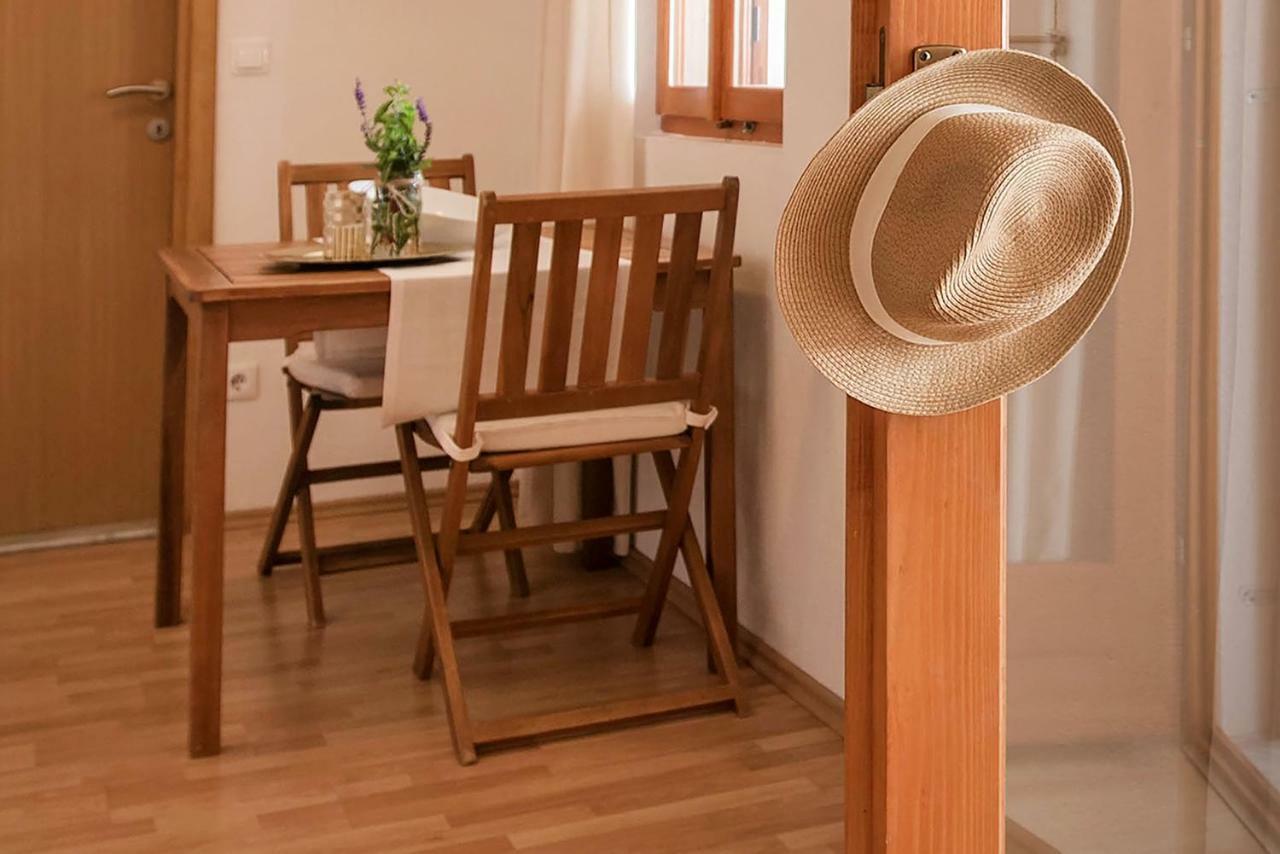 Villa Pod Borom Sveta Nedelja  Dış mekan fotoğraf