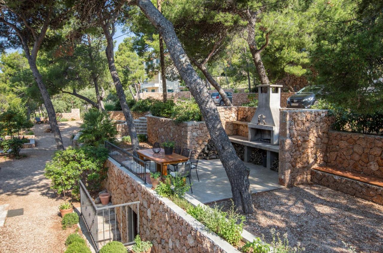 Villa Pod Borom Sveta Nedelja  Dış mekan fotoğraf