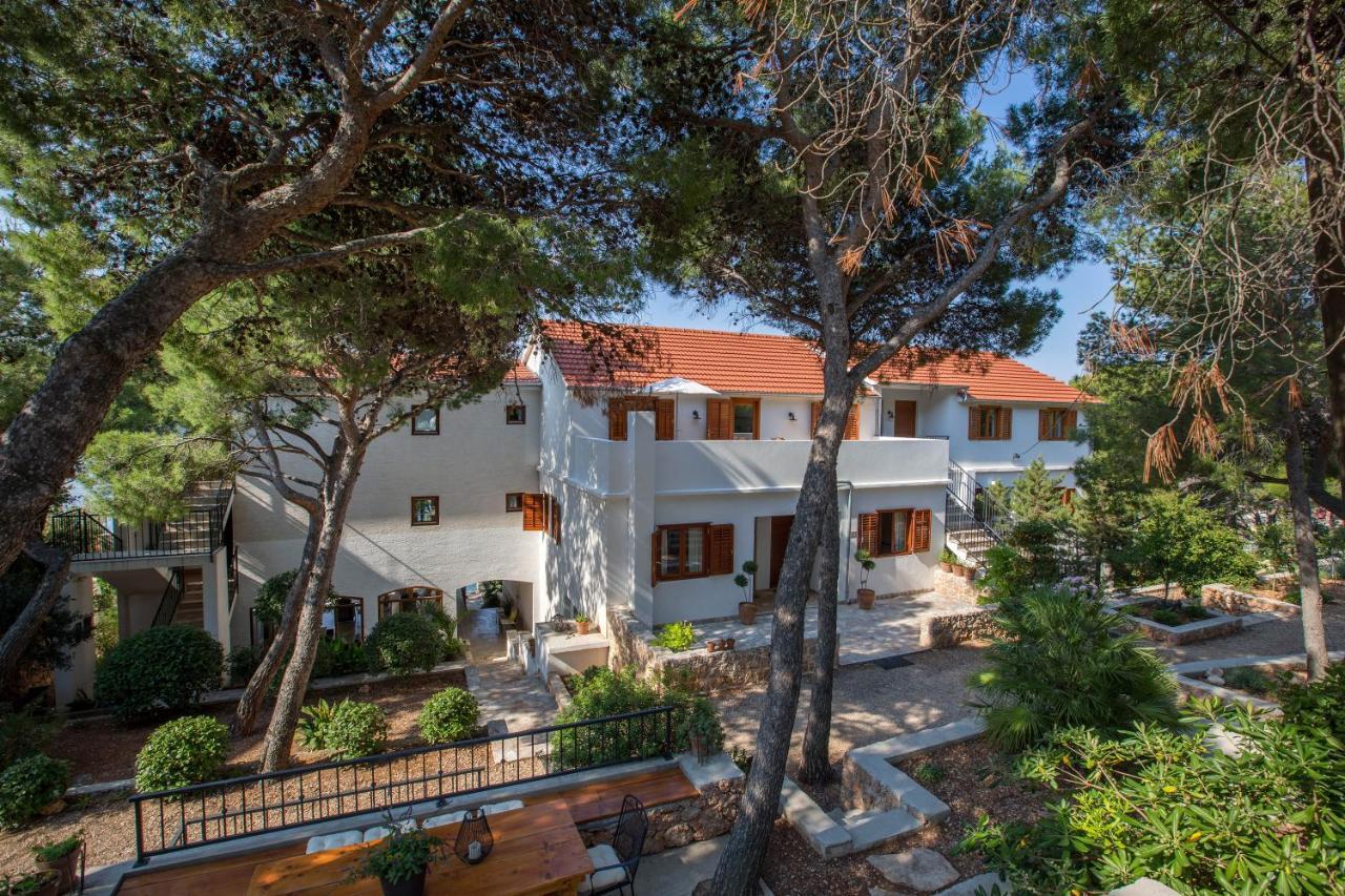 Villa Pod Borom Sveta Nedelja  Dış mekan fotoğraf